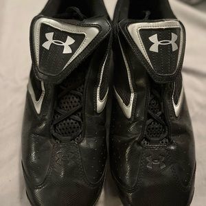 🖤🤍Under Armour mens baseball cleats / size 13